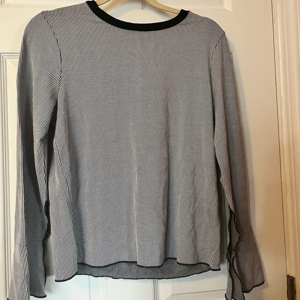 Urban Romantics Bell Bottom Sleeve Blouse Black & White